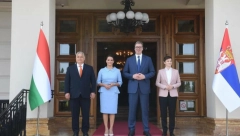 DOGOVARAMO VELIKE PROJEKTE, ISPISUJEMO NOVU ISTORIJSKU STRANICU Počeo sastanak Vučića i premijerke Brnabić sa Orbanom i Novak