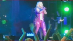 OGLASIO SE MOMAK KOJI JE GAĐAO TELEFONOM ALBANSKU PEVAČICU Evo šta je rekao na sudu!