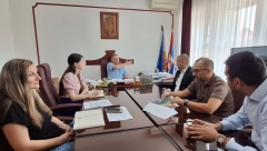 Predstavnici Ministarstva za javna ulaganja obišli građane Aleksinca i Ražnja pogođene poplavama (FOTO)