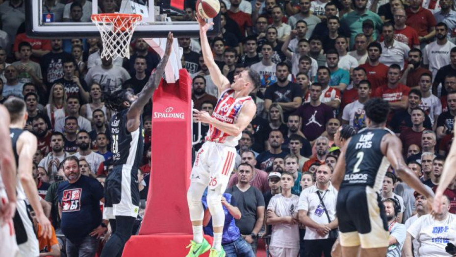 OVAKO SE PONAŠAJU SPORTISTI Igrači Zvezde ispratili košarkaše Partizana do tunela (VIDEO)
