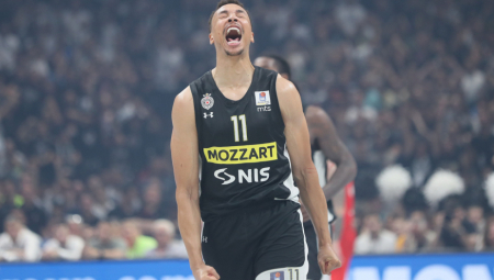 OSVOJIO TROFEJ, PA SAZNAO NAJLEPŠU VEST Devojka saopštila Egzumu da će postati otac (FOTO)