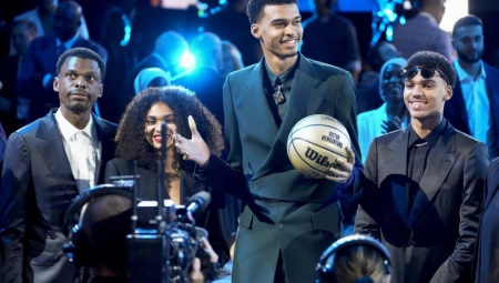 KAKAV DEBAKL Vembanjama se žestoko obrukao na debiju (VIDEO)