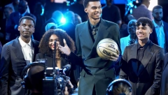 Vembanjama potpisuje četvorogodišnji ugovor sa San Antonijom za ogromnu sumu