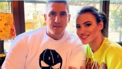 VEĆ SE VIDI NA KOGA LIČI MALENI KIRIL Objavljen novi snimak iz porodilišta, Kristijanova supruga ne može da sakrije sreću