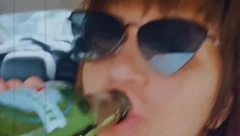 SRAMNO! Miljana Kulić pije pivo, dok se Željko vozi bez pojasa i van sigurnosnog sedišta, sve snimila i okačila na Instagram!