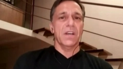 OSTAO JE BEZ DAHA I ZATEČEN Trenutak kada je suosnivač kompanije koja je vlasnik Titana čuo da je podmornica implodirala (VIDEO)