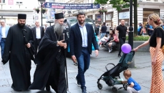 Gradonačelnik Šapić i srpski patrijarh Porfirije obišli zonu folklora u okviru manifestacije „Beogradski dani porodice”