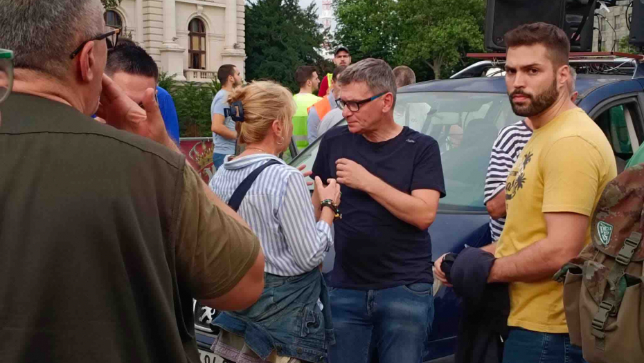 OSMI PROTEST PROZAPADNE OPOZICIJE Završen skup, učesnici blokirali Autokomandu