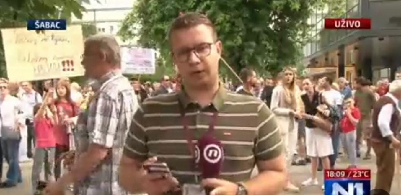 PROZAPADNA OPOZICIJA OTKRILA ŠTA IH NAJVIŠE BOLI Uspeh Vučiću ne praštaju, pa blokiraju baš ovaj most! (VIDEO)