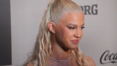 RAČIĆ SMUVAO EMU RADUJKO ZA MANJE OD 24 ČASA Isplivali detalji veze fudbera i popularne pevačice! (FOTO)