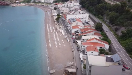 "UDAVILA SE NA SAMO 20 METARA OD PLAŽE" Nastavljena potraga za telom utopljene Moldavke (27) kod Sutomora