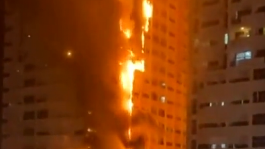 VATRA UNIŠTAVA SVE PRED SOBOM! Gori oblakoder u Emiratima (VIDEO)