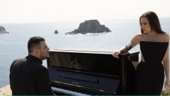 DUET KOJI JE ODUŠEVIO REGION Aleksandra Prijović i i hitmejker Dejan Kostić ukrstili glasove, estrada se kune u njega, a publika će ga tek obožavati! (VIDEO)