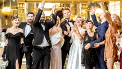 DOŠLI SMO NA VENČANJE DA GLEDAMO U TVOJ DONJI VEŠ? Zbog gole venčanice od 4.000 evra mladu isprozivali gosti