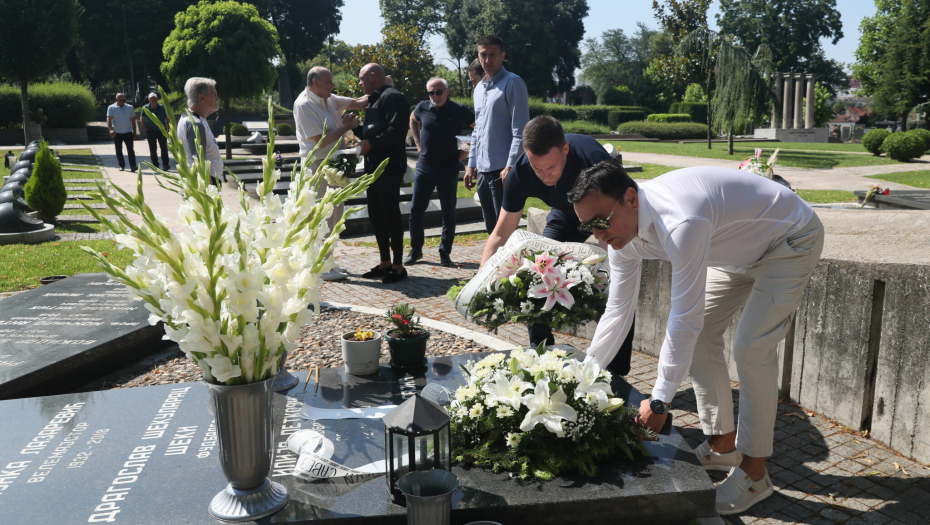 TRI GODINE BEZ ILIJE PETKOVIĆA FSS odao počast legendi srpskog fudbala