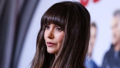 PRELEPA NINA ZABLISTALA NA CRVENOM TEPIHU I ona nije odolela trendu svetlucavih haljina, koje su hit ove sezone