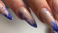 OVO SU TRI MANIKIRA KOJE DANAS GUGLA SVAKA ŽENA U SRBIJI Zaboravite na dosadni balajaž, dolaze nam morski talasi na noktima