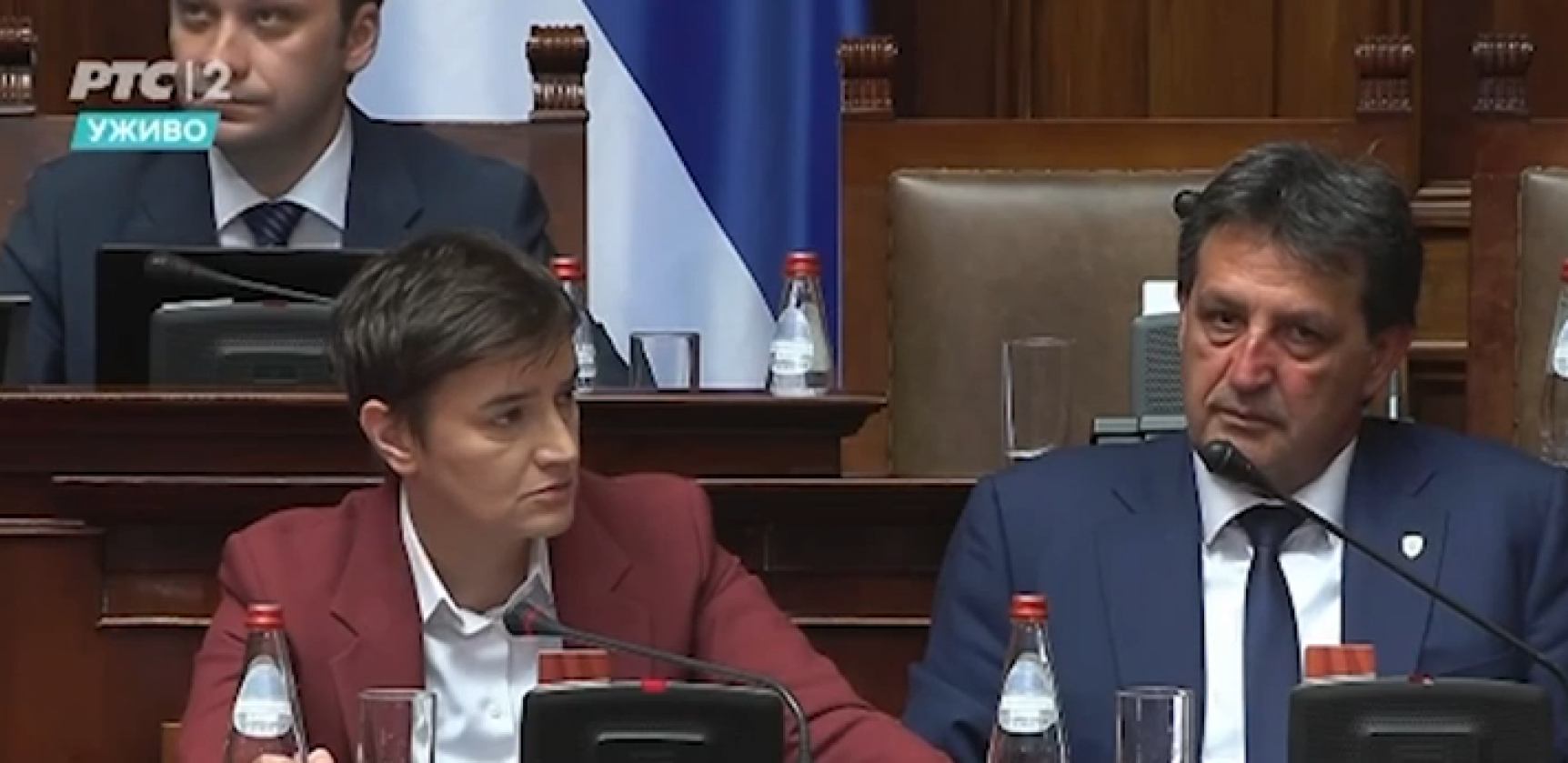 OPOZICIJA ŠOKIRALA! Priznali da Gašić ne snosi odgovornost za tragedije, pa zašli u sistem paranormalnog! (VIDEO)