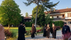 Patrijarh Porfirije služi liturgiju i parastos u Gračanici