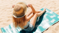 EVO KOLIKO ČESTO TREBA PRATI PEŠKIR SA PLAŽE U ovom slučaju može doći do zaraze i povećan je rizik od infekcije