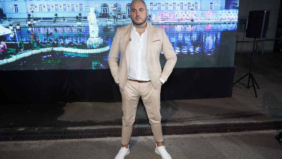 POSEBNO BITAN DAN ZA ALEKSANDRU I CARA Filip se oglasio, pa sve potvrdio, tu je i njegova porodica!