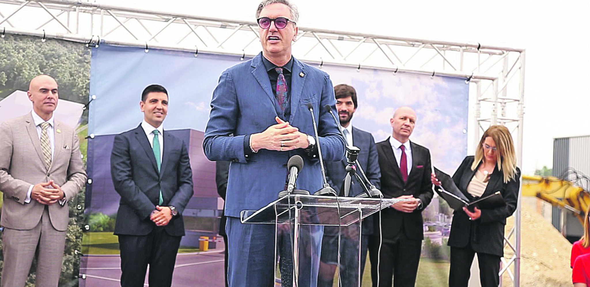 NOVIH 500 RADNIH MESTA ZA KRUŠEVLJANE! Položen kamen temeljac za novu fabriku Luss Textile
