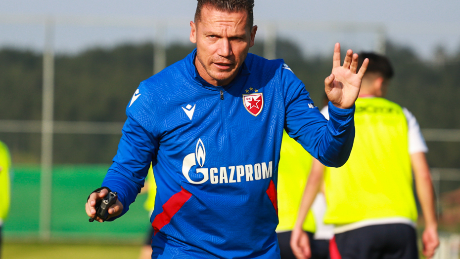 ODUŠEVILI GA MLADI, ALI I NAVIJAČI Novi trener Zvezde zadovoljan prvim delom priprema