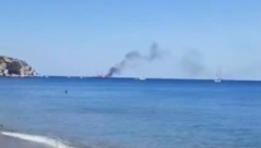 HAOS U OMILJENOM LETOVALIŠTU SRBA Zapalio se turistički brod sa 82 putnika (VIDEO)