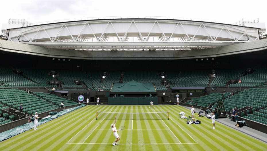 SJAJNA NOVINA NA VIMBLDONU Slika - ide, ton - ide, Đoković igra! (VIDEO)