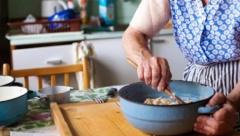 OVA SRPSKA JELA SU, NAŽALOST, NEZAMISLIVA ZA NAŠU DECU: "Sirotinjska" hrana koju smo obožavali, za današnju omladinu je sramota