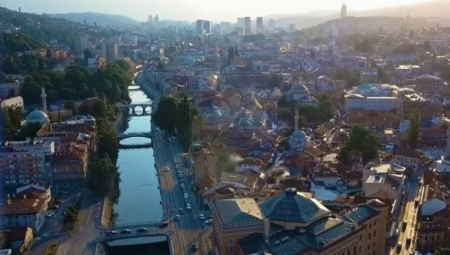 NEVIĐENI UŽAS U SARAJEVU Tela žena i deteta izvučena iz reke