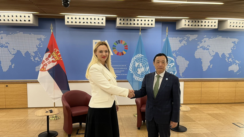 Ministarka Jelena Tanasković održala bilateralni sastanak sa generalnim direktorom FAO Ći Dong Juom (FOTO)