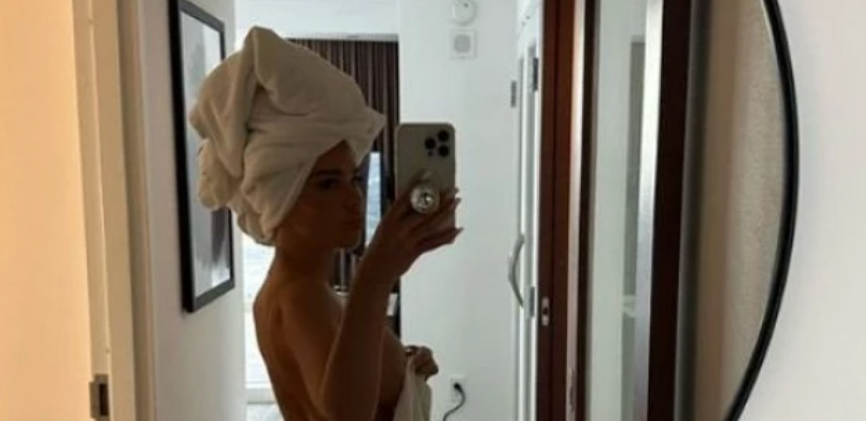 STANIJI DOBROJEVIĆ SPAO PEŠKIR TOKOM SNIMANJA Sevnula gola zadnjica, scena kao iz filma za odrasle! (FOTO)