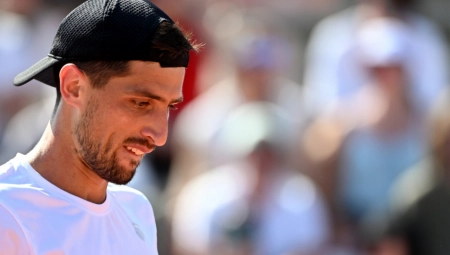 TRENIRA GA NEKADAŠNJI DRUGI REKET SVETA, NEDAVNO SRUŠIO GREND SLEM ŠAMPIONA Ko je Pedro Kačin, prvi protivnik Novaka Đokovića na Vimbldonu?