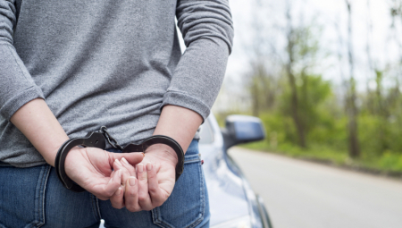 ZAPLENJENA DROGA, EKSPLOZIV I VATRENO ORUŽJE Veliko hapšenje u Beogradu, muškarac od ranije poznat policiji