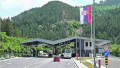 SRBIN UHAPŠEN U BARU SA TUĐIM PASOŠEM Dogovorio se s robijašem da pređe granicu s njegovim dokumentima