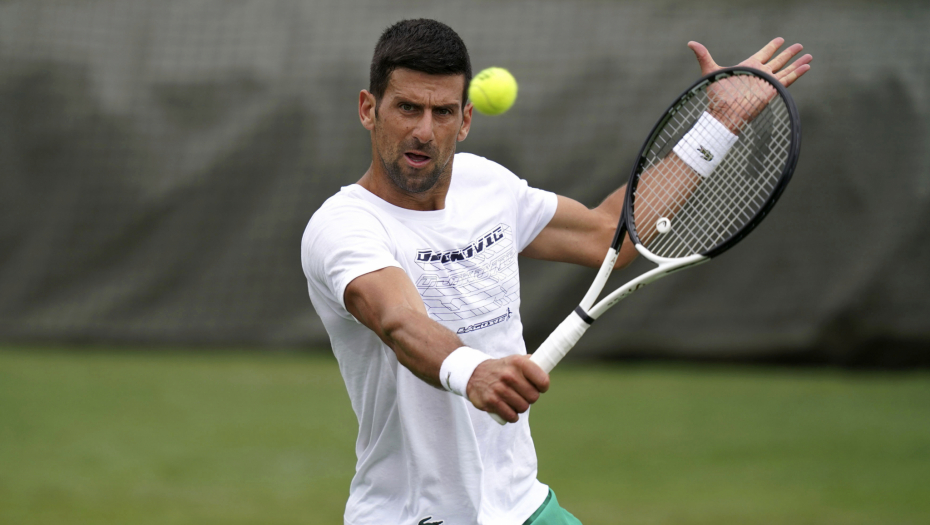 NOVAK S NJIM LETI NA VIMBLDON Đoković se oglasio na društvenim mrežama i podelio moćnu fotografiju (FOTO)