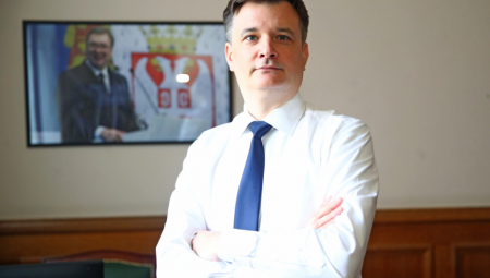 JOVANOV O LISTU DANAS Zapaljivu poruku poslanika SNS čula cela Srbija