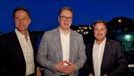 NA VEČERI SA PREMIJERIMA HOLANDIJE I LUKSEMBURGA Vučić: Pokazao sam im naš glavni grad sa vode