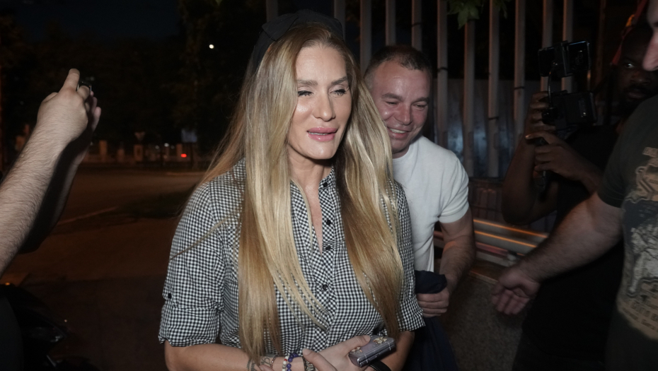 ANA PRIZNALA DA JE OBNOVILA LJUBAV SA BULIĆEM Izlanula se uživo u programu, Aca se sav pogubio i zanemeo!