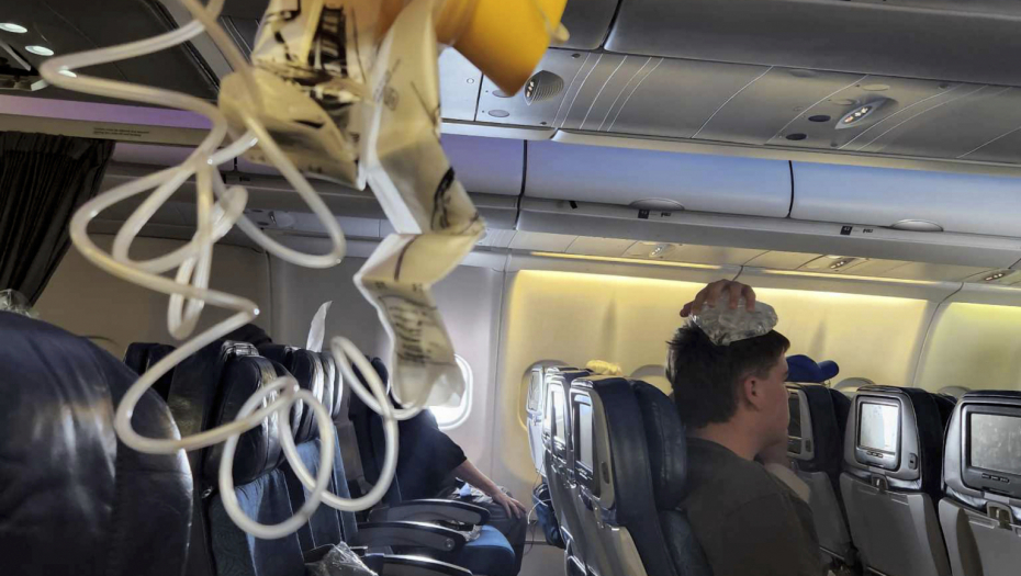 POVREĐENO 11 PUTNIKA Avion iz Milana uleteo u žestoke turbulencije, prevezeni u bolnicu
