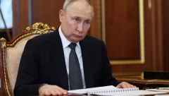 UMRO PUTINOV GENERAL Rusija u suzama