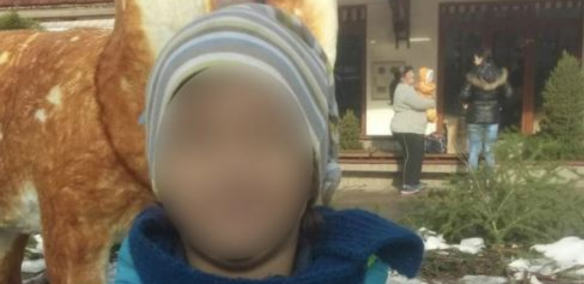 DEČAKA SMRSKALE DRVENE GREDE DOK SE IGRAO Detalji pogibje mališana (7) iz Surdulice