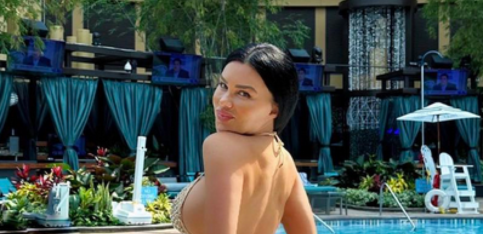 STANIJA SRUŠILA INTERNET! Starleta obnaženim fotografijama zapalila društvene mreže, nadmašila samu sebe! (FOTO 18+)