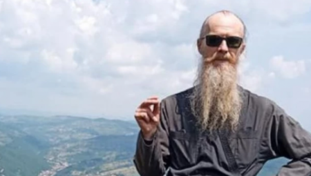 "Sestro, sredi se": Monah Arsenije o ženama koje muževi varaju