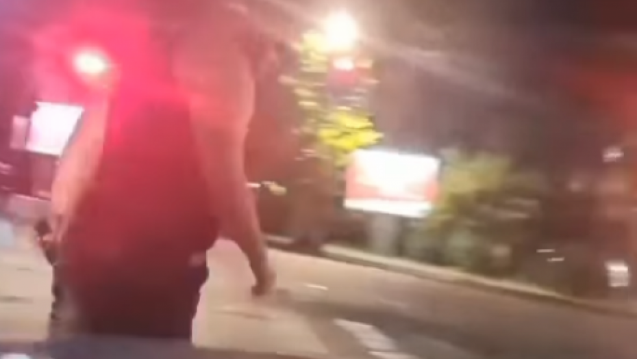 "TAJ MANIJAK JE JUČE PROBAO DA ME NAPADNE NA SLAVIJI, NEKIM DEVOJKAMA JE OTKINUO RETROVIZOR" Šutirao je automobile na Karaburmi, a sad...