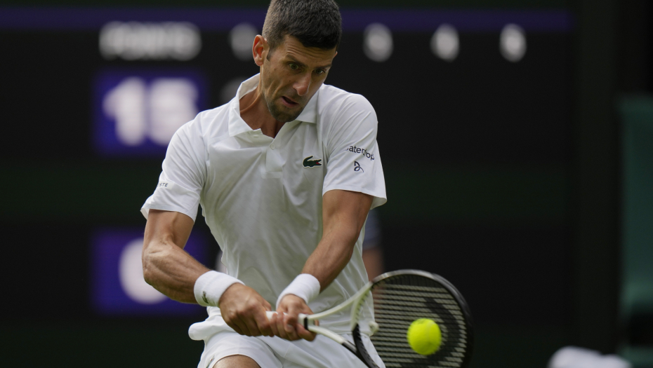 AUSTRALIJANAC DOBRO OZNOJIO NOVAKA Đoković se namučio, ali prošao u treće kolo Vimbldona