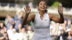 SRPKINJA NAPRAVILA NOVO ČUDO NA VIMBLDONU Natalija Stevanović igra tenis života, srušila Nemicu za treće kolo i okršaj sa Kvitovom