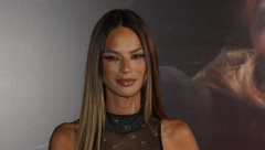 NJOJ SVE LEPO STOJI Danijela Dimitrovska po ugledu na Hejli Biber isprobala najnoviji bjuti trend