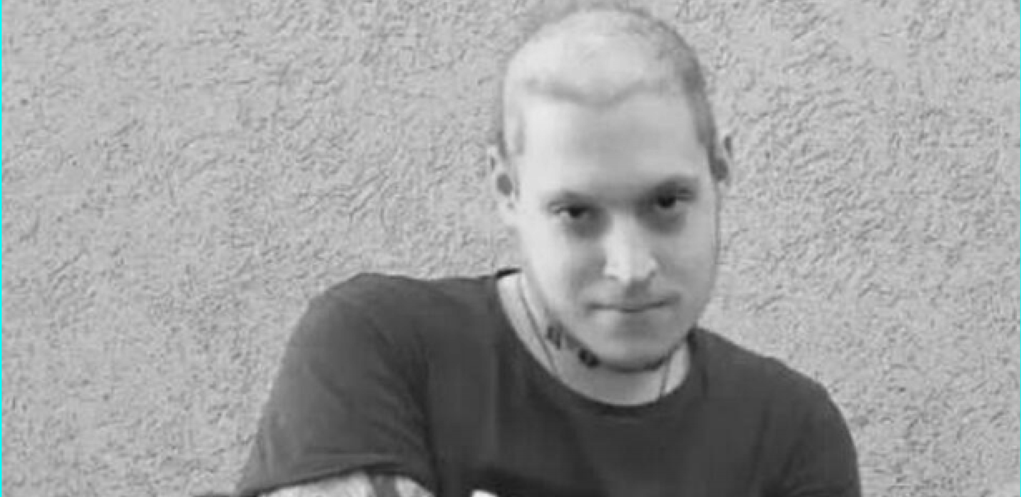 SAHRANA MLADOG MUZIČARA Ispred kapele ogroman venac, Đekson, Vojaž i Paja slomljeni od  bola!